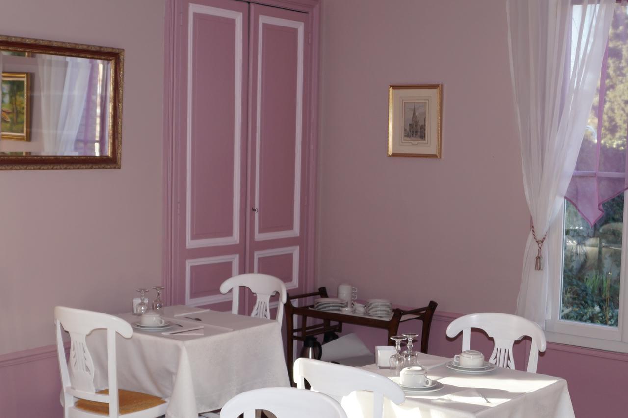 Saint-Aubin-lès-Elbeuf Hotel Au Chateau Blanc المظهر الخارجي الصورة
